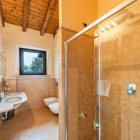 Valeria Con Piscina By Wonderful Italy Toscolano Maderno